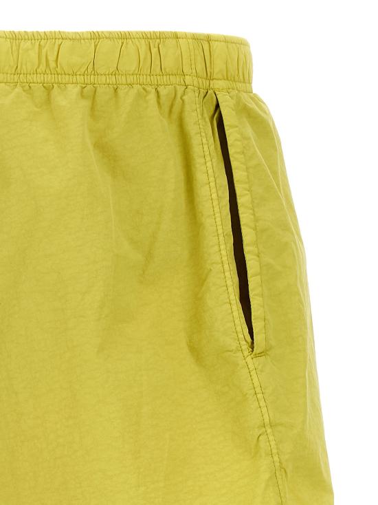 Short pants
