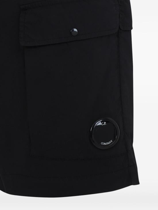 Short pants