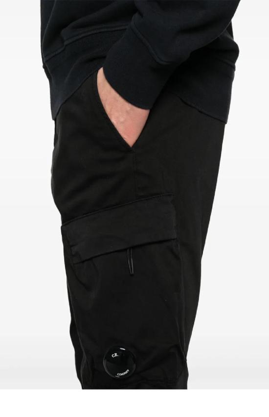 Straight pants