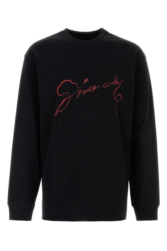 Long -sleeved t -shirt