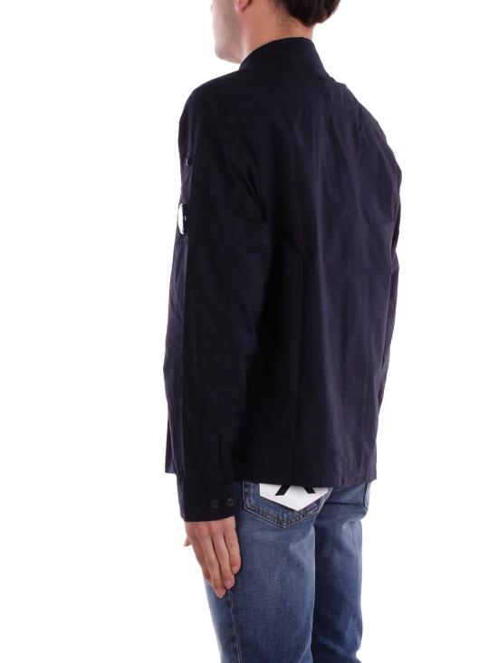 Long -sleeved shirt