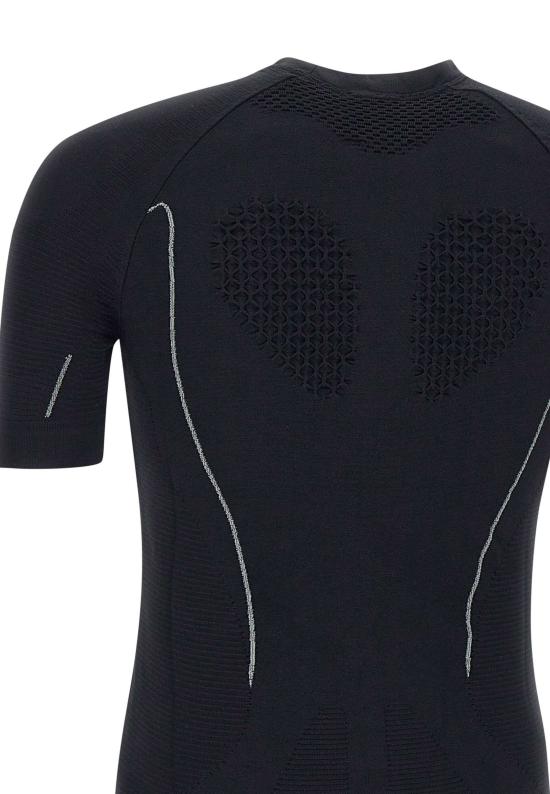 Short -sleeved t -shirt