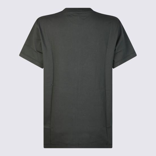 Short -sleeved t -shirt