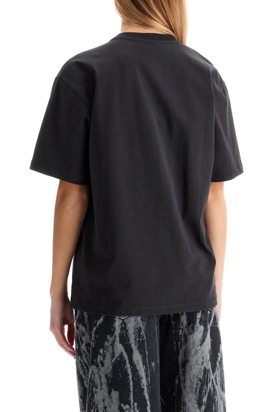Short -sleeved t -shirt