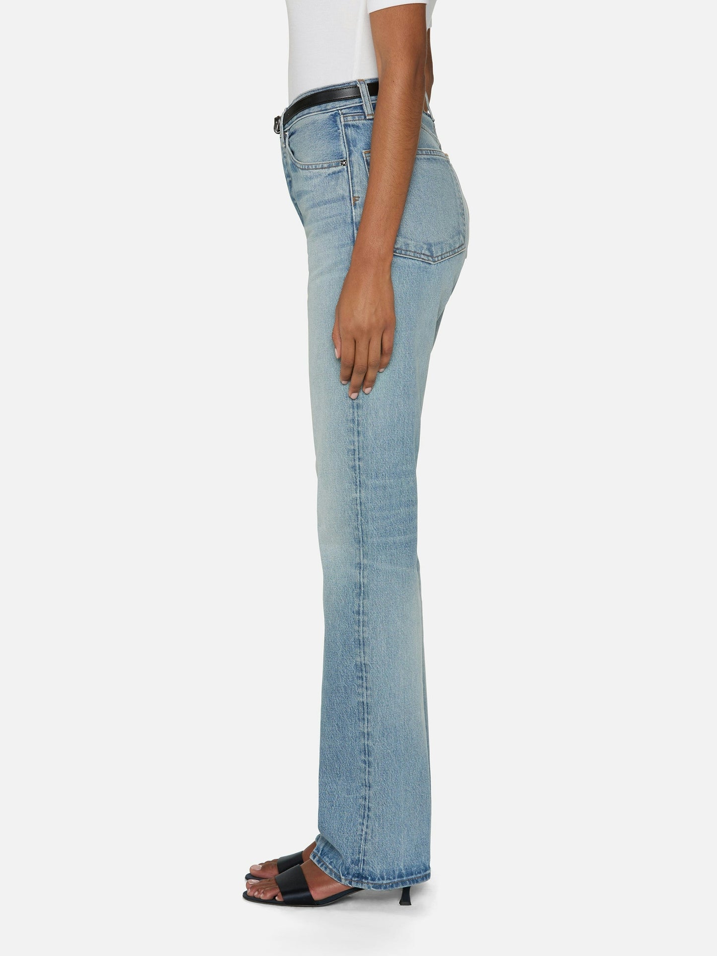 THE VERTICAL JEAN
