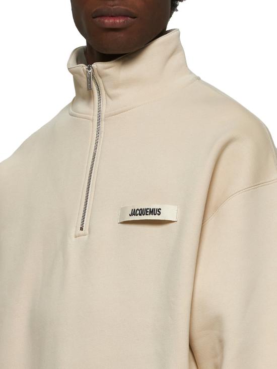 Long -sleeved t -shirt