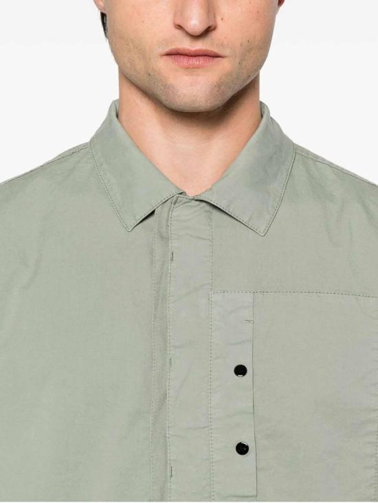 Long -sleeved shirt
