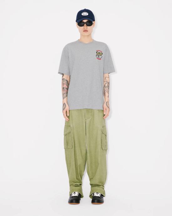 Short -sleeved t -shirt