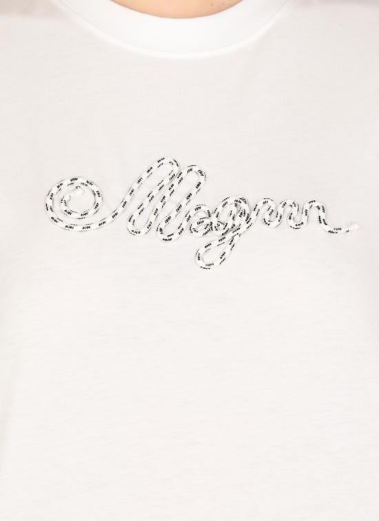 Short -sleeved t -shirt