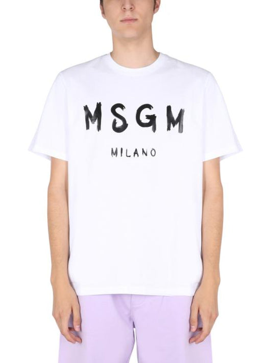 Short -sleeved t -shirt