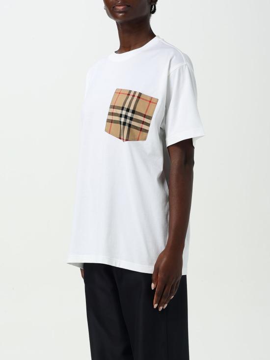 Short -sleeved t -shirt