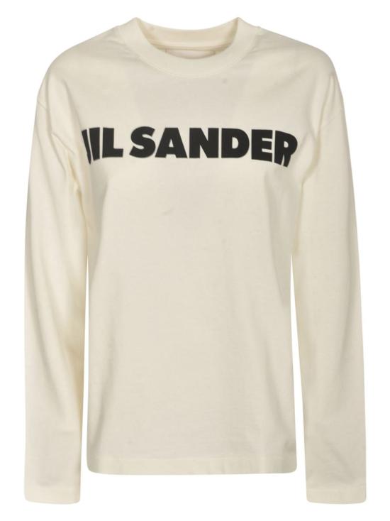Long -sleeved t -shirt