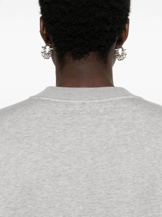 Long -sleeved t -shirt