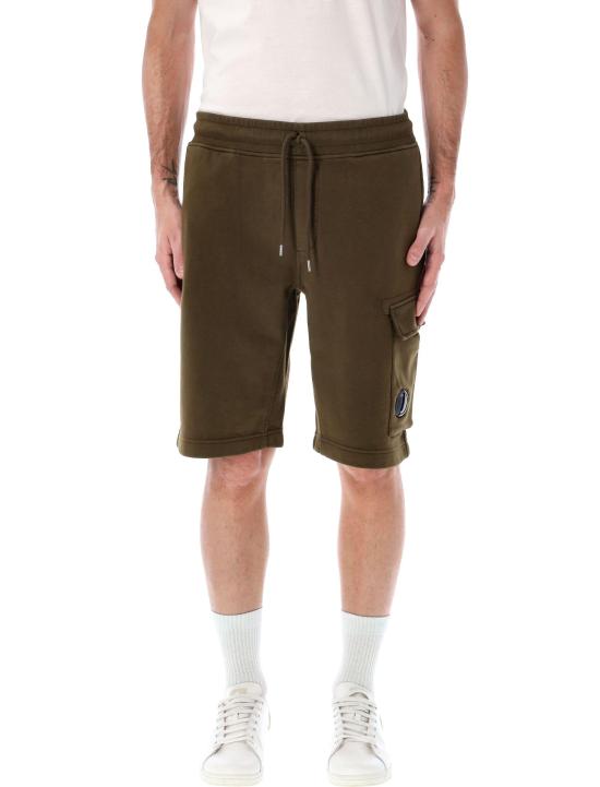 Short pants