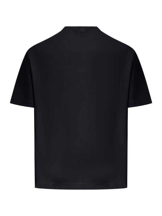 Short -sleeved t -shirt