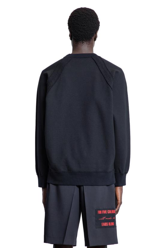 Long -sleeved t -shirt