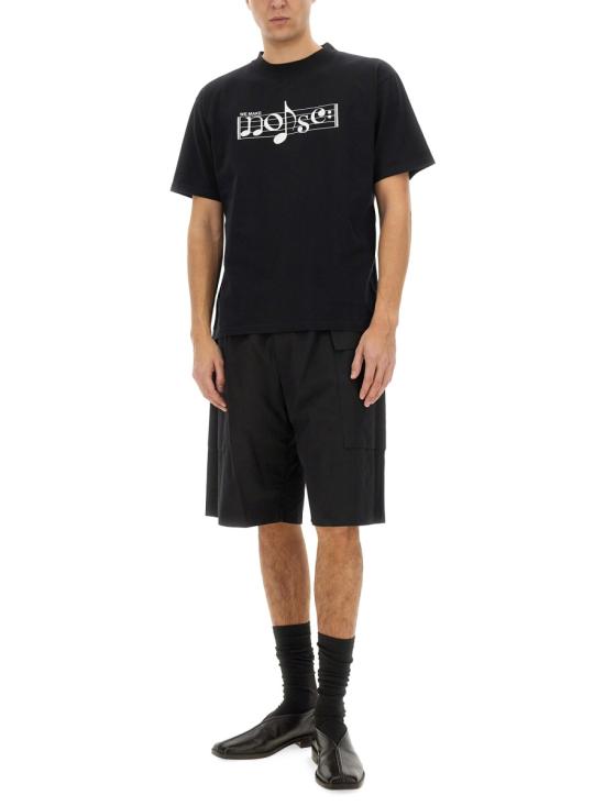 Short -sleeved t -shirt