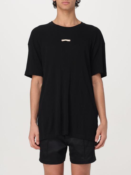 Short -sleeved t -shirt