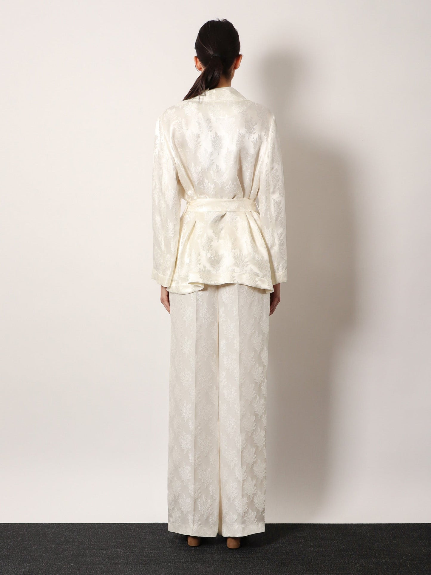 fendi-jacquard-silk-blazer-with-floral-motif