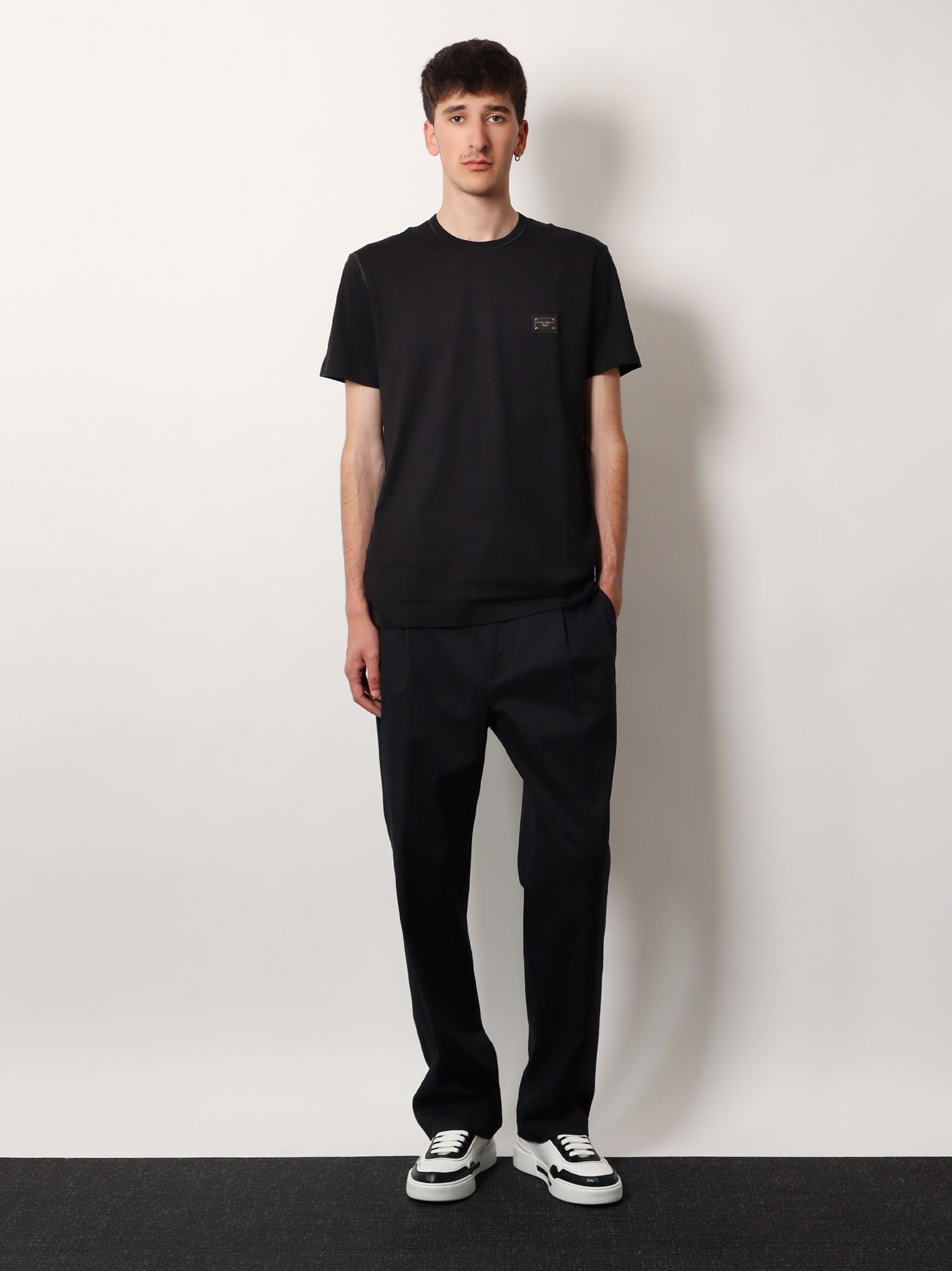 dolce-&-gabbana-cotton-t-shirt-with-logo-patch