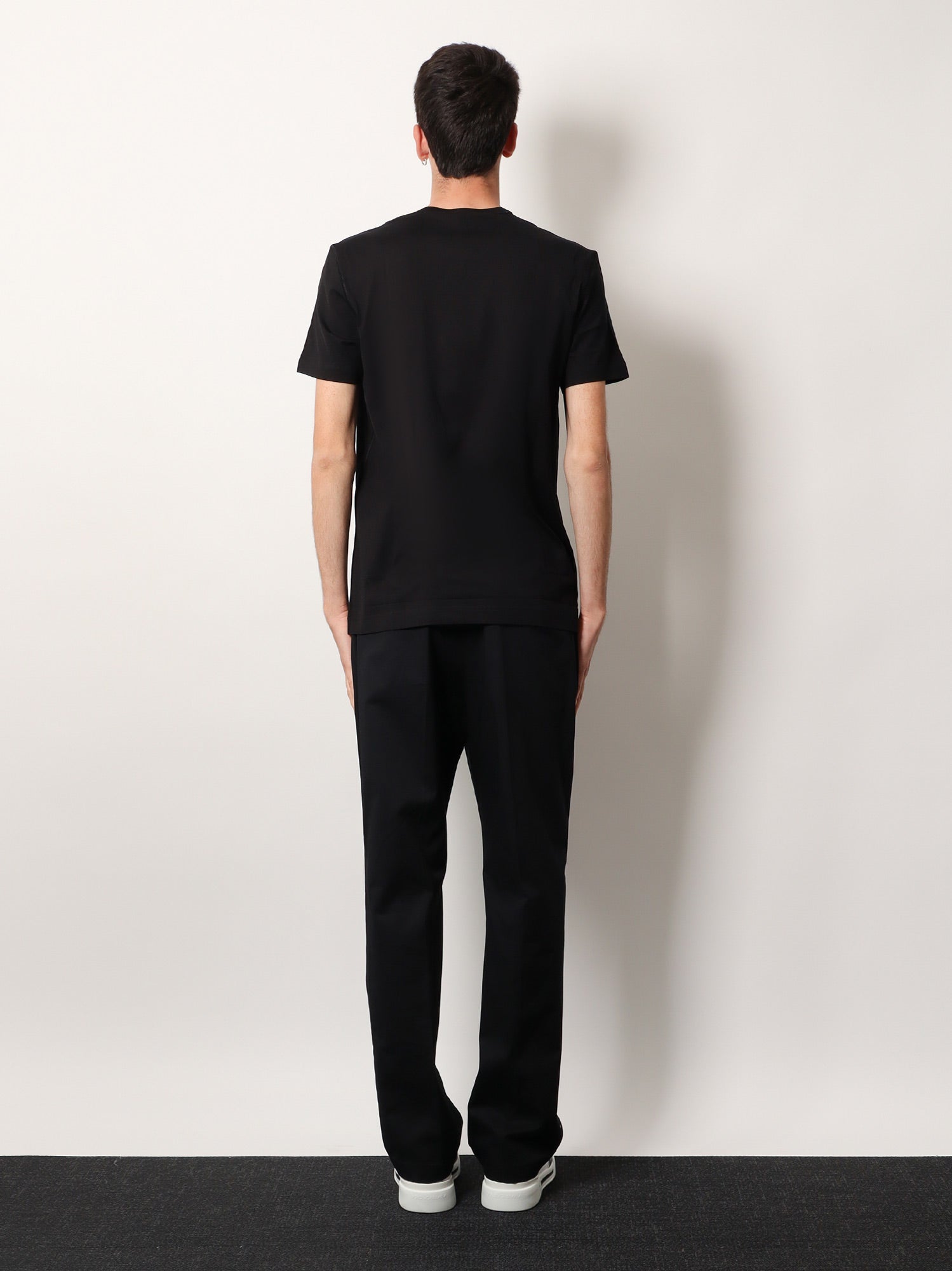 dolce-&-gabbana-cotton-t-shirt-with-logo-patch