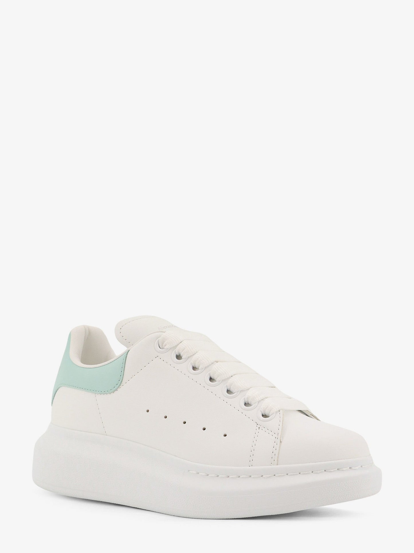 alexander-mcqueen-larry-leather-low-top-sneakers