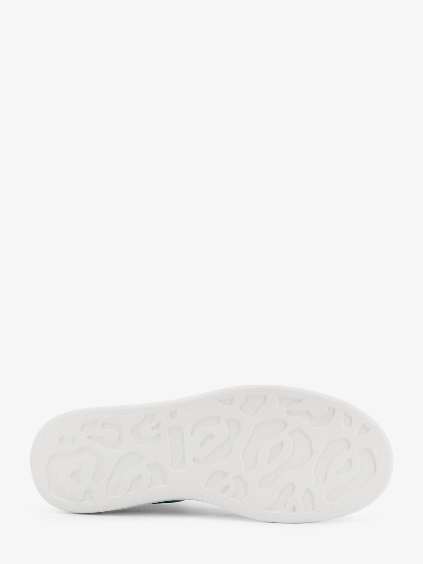alexander-mcqueen-larry-leather-low-top-sneakers