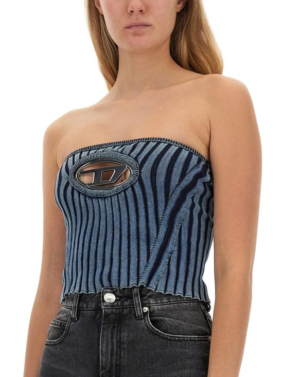 Sleeveless t -shirt