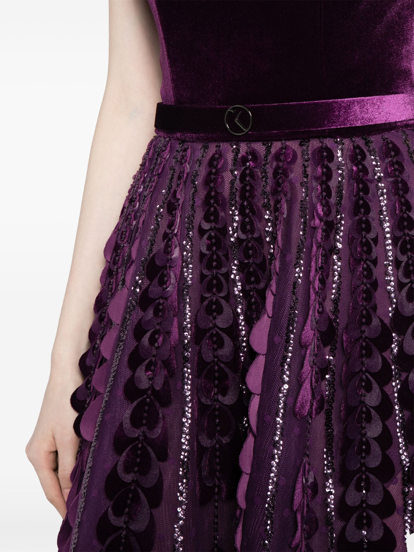 beaded-tulle-skirt-with-velvet-bodysuit-rtwfw23-9