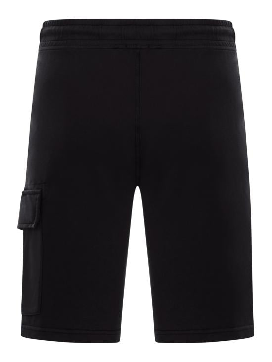 Short pants