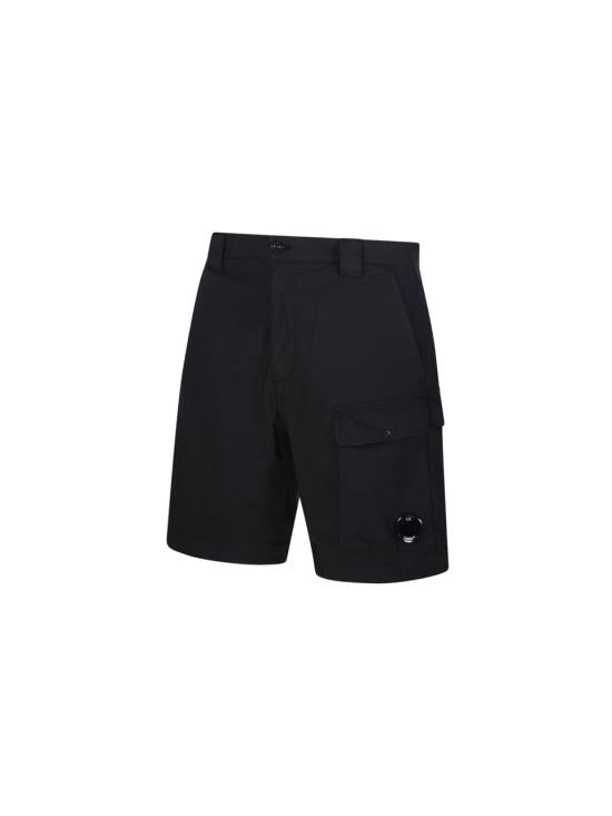 Short pants