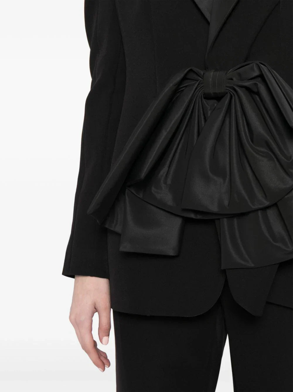 crepe-tailored-jacket-with-taffeta-collar-and-bow-rtwss24-16