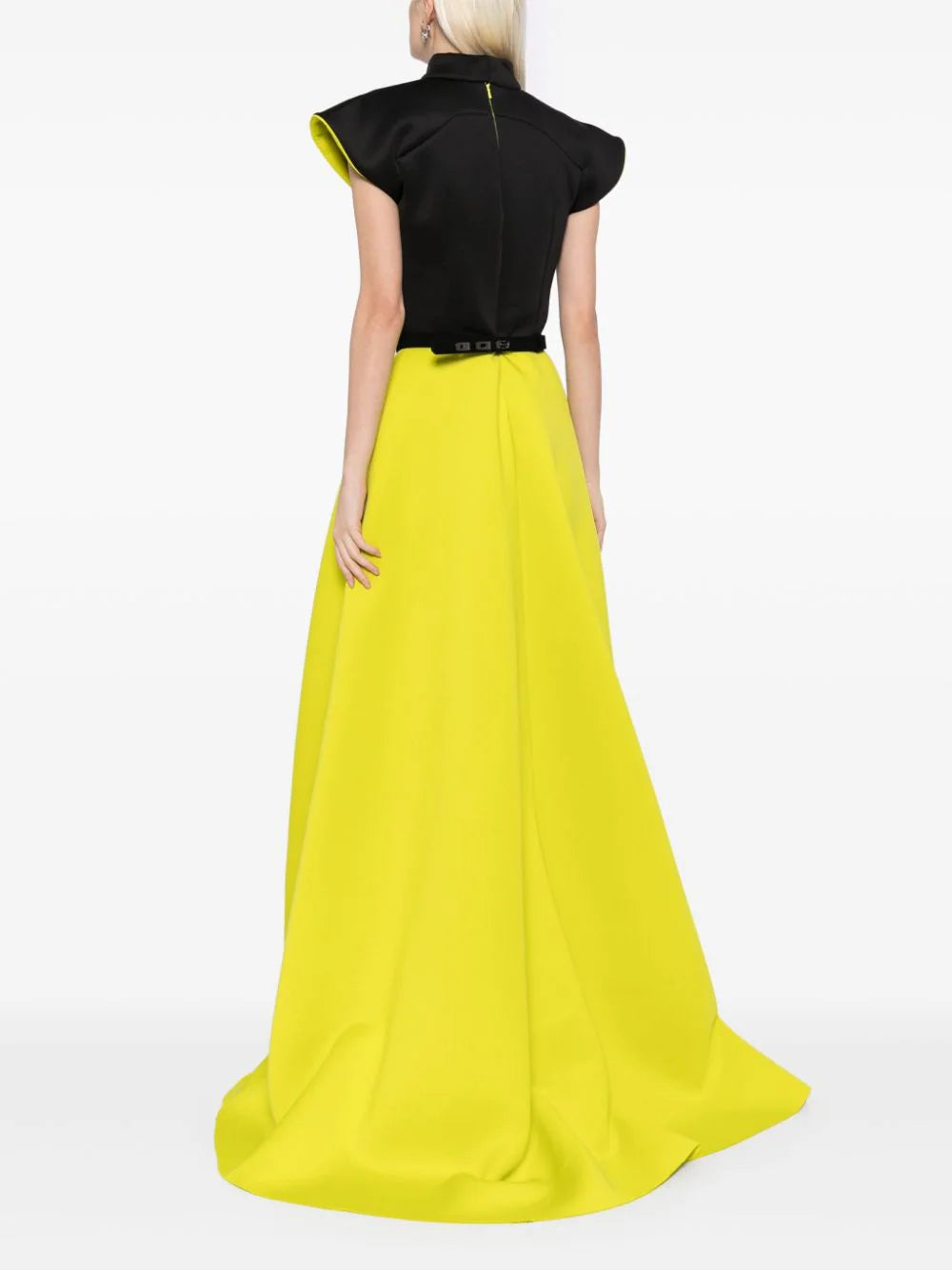 neoprene-dress-with-wide-shoulders-rtwss24-14
