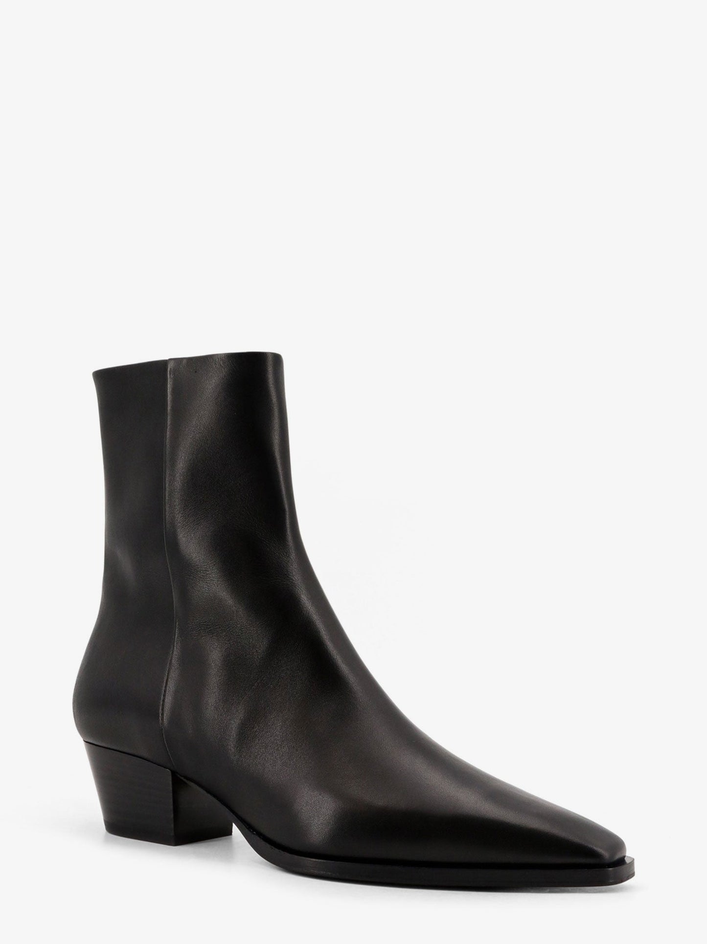 aeyde-baba-leather-boots
