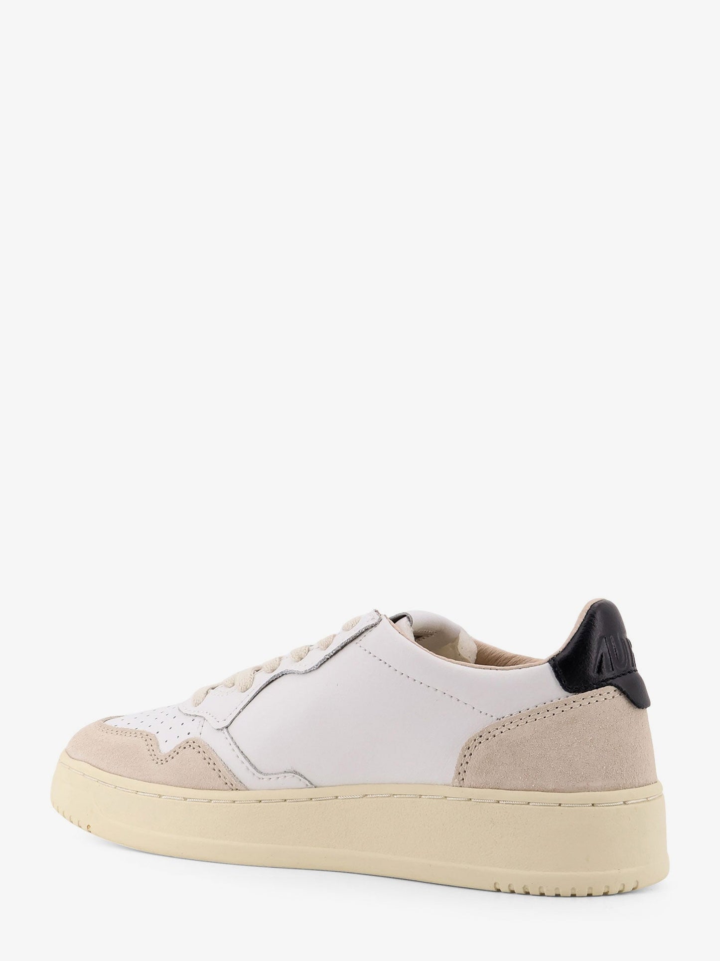 autry-medalist-low-leather-low-top-sneakers-with-suede-inserts