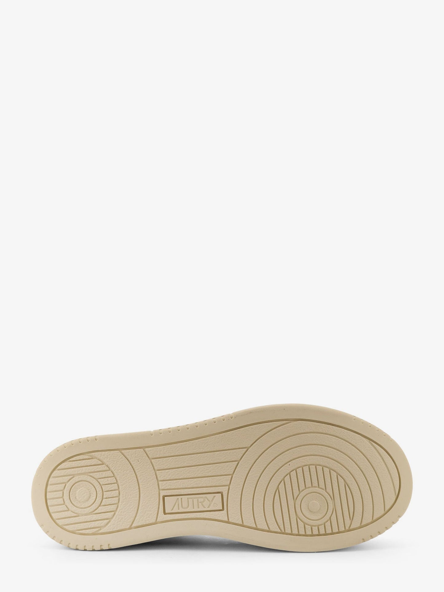 autry-medalist-low-low-top-leather-sneakers