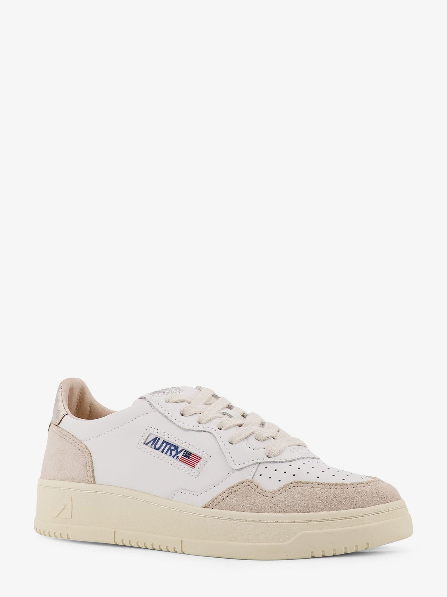 autry-medalist-low-leather-sneakers