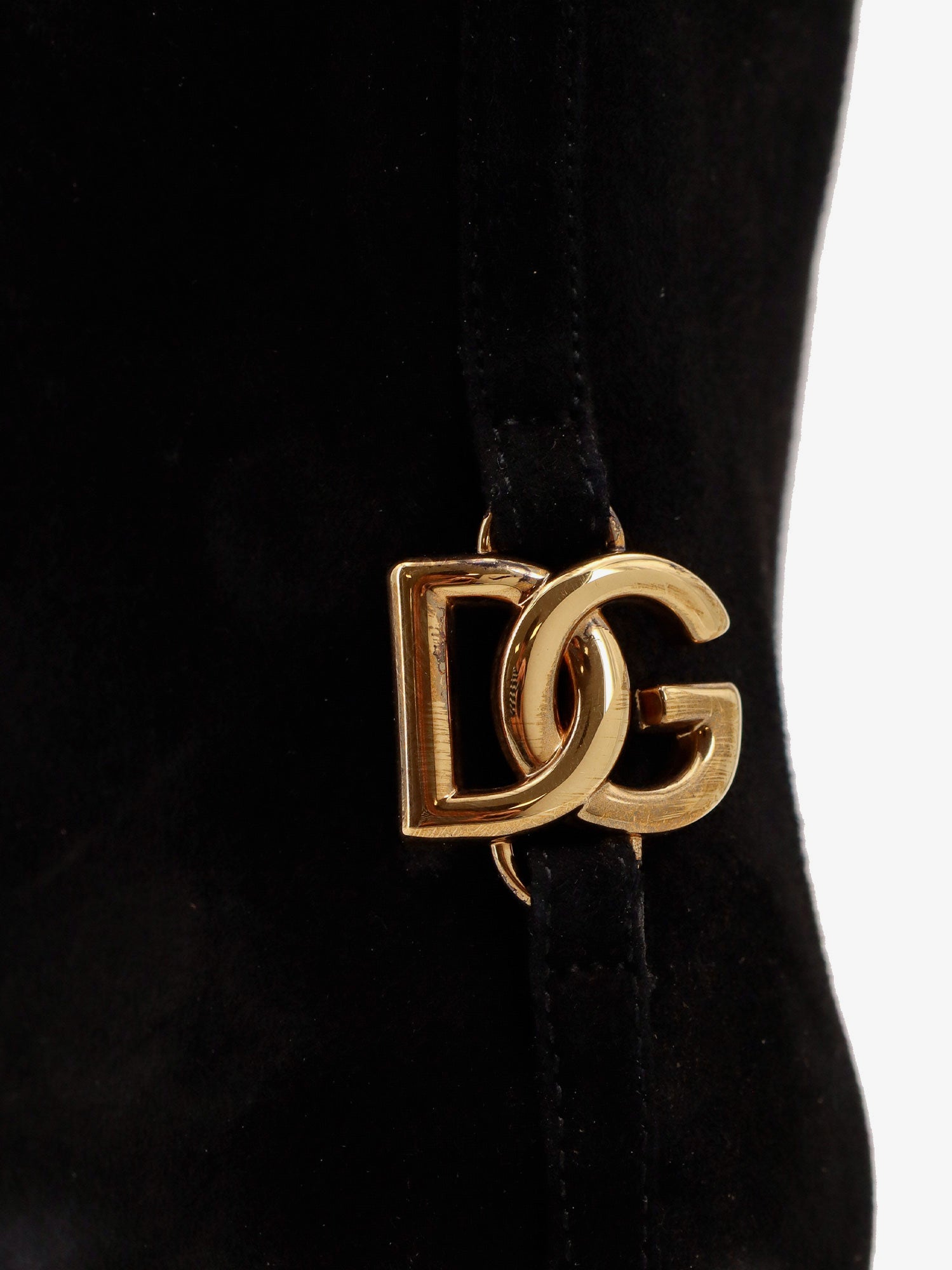 dolce-&-gabbana-suede-boots