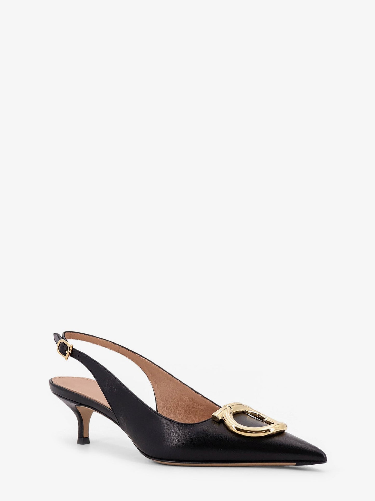 ferragamo-sara-leather-décolleté-with-gancini-detail