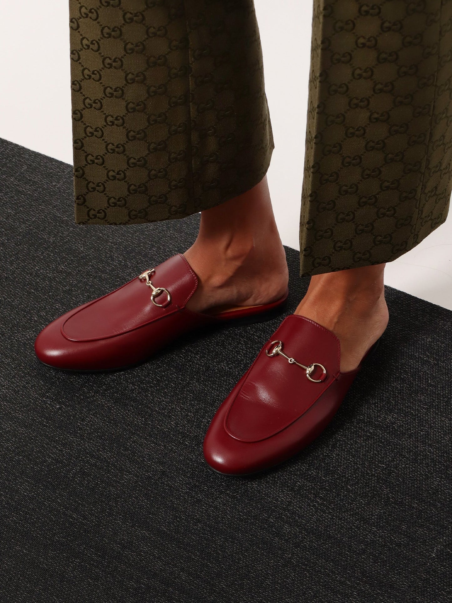 gucci-princetown-leather-slipper
