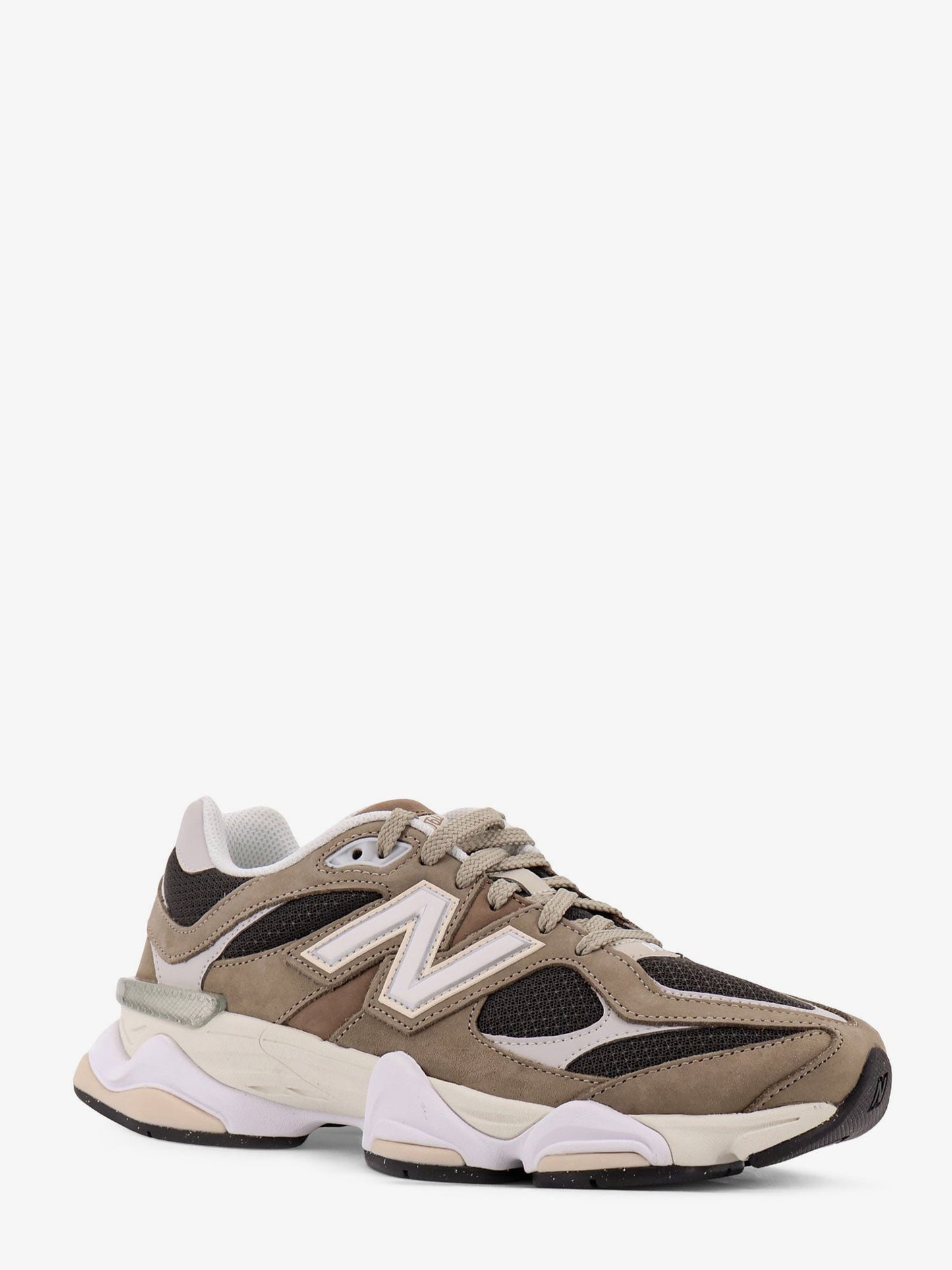 new-balance-9060-low-top-mesh-sneakers-with-suede-interts