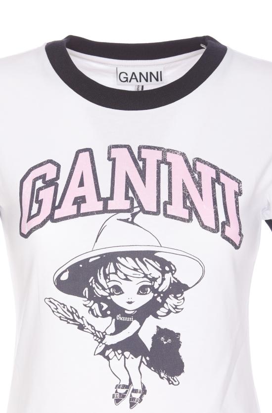 Short -sleeved t -shirt