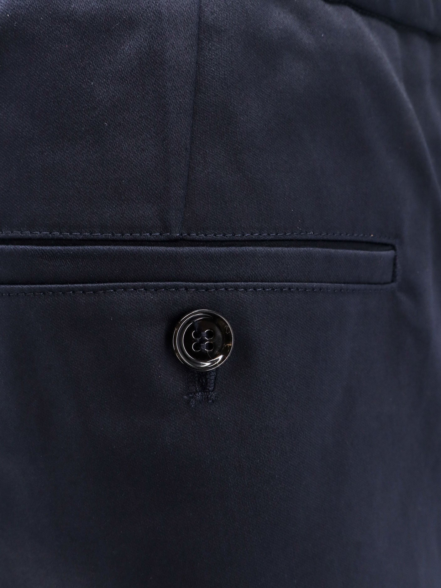 ami-paris-cotton-bermuda-shorts-with-elastic-detail