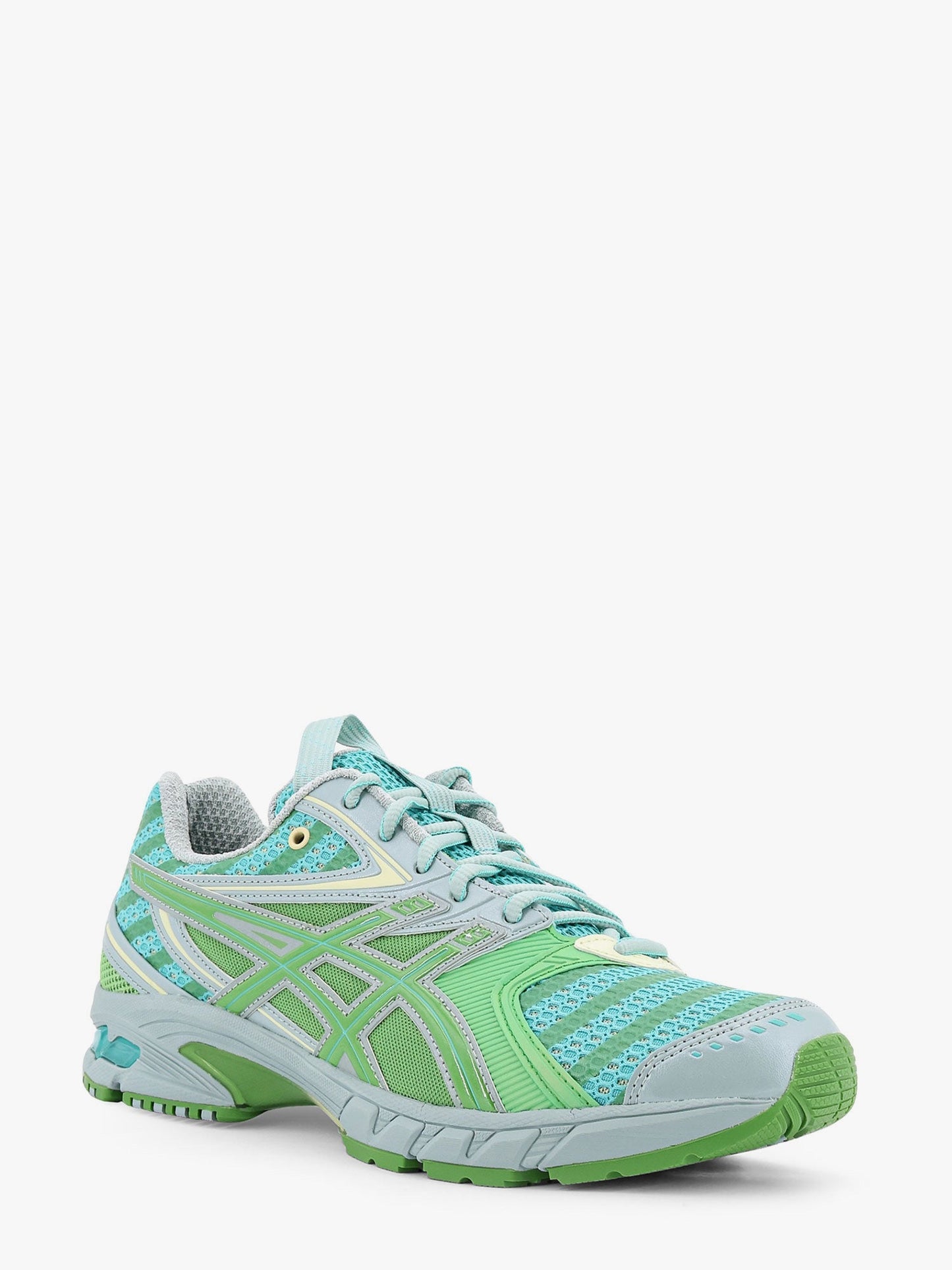 asics-ub9-s-mesh-low-top-sneakers