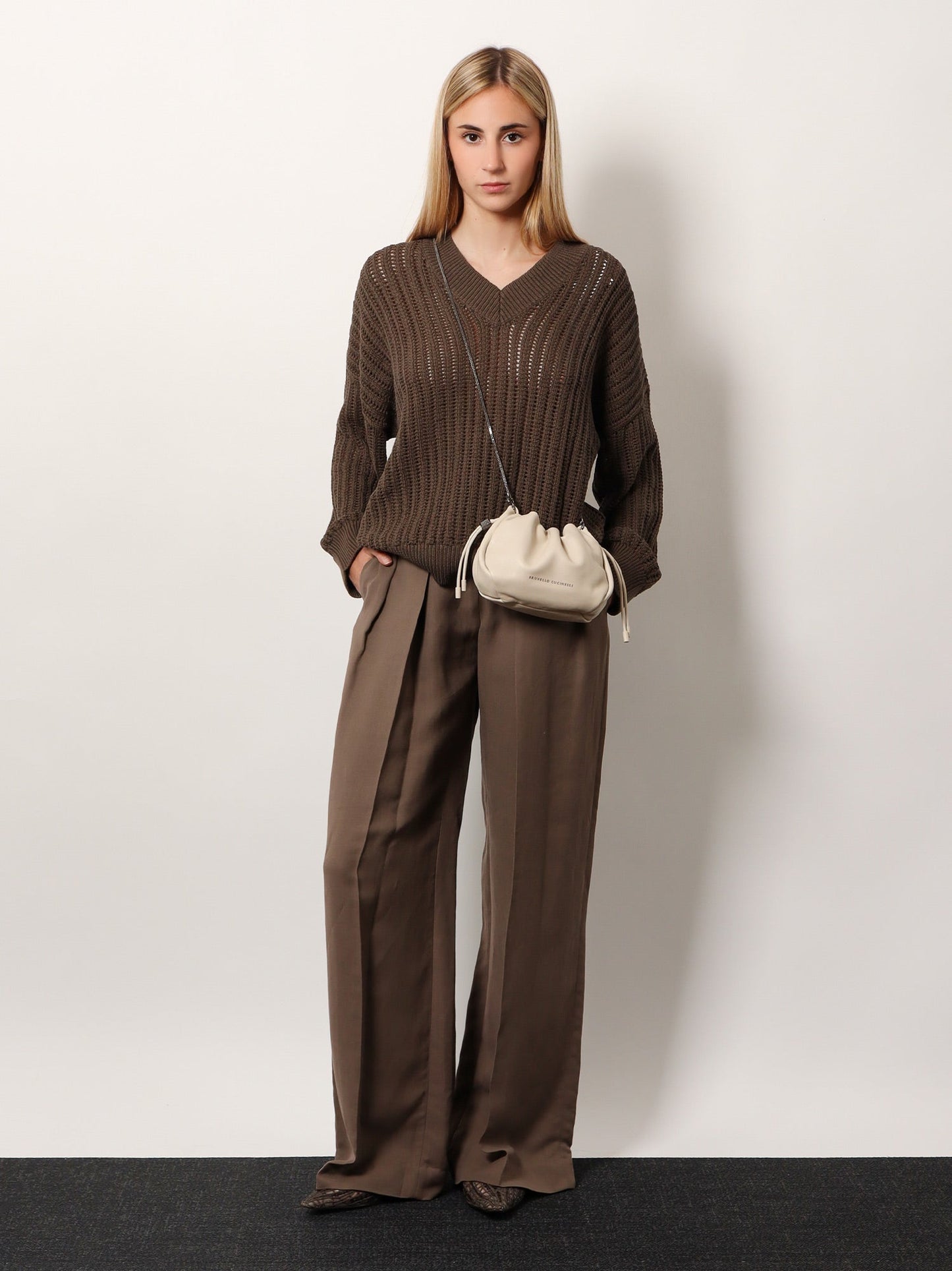 brunello-cucinelli-mellow-mini-bucket-bag-in-soft-leather-with-precious-chain
