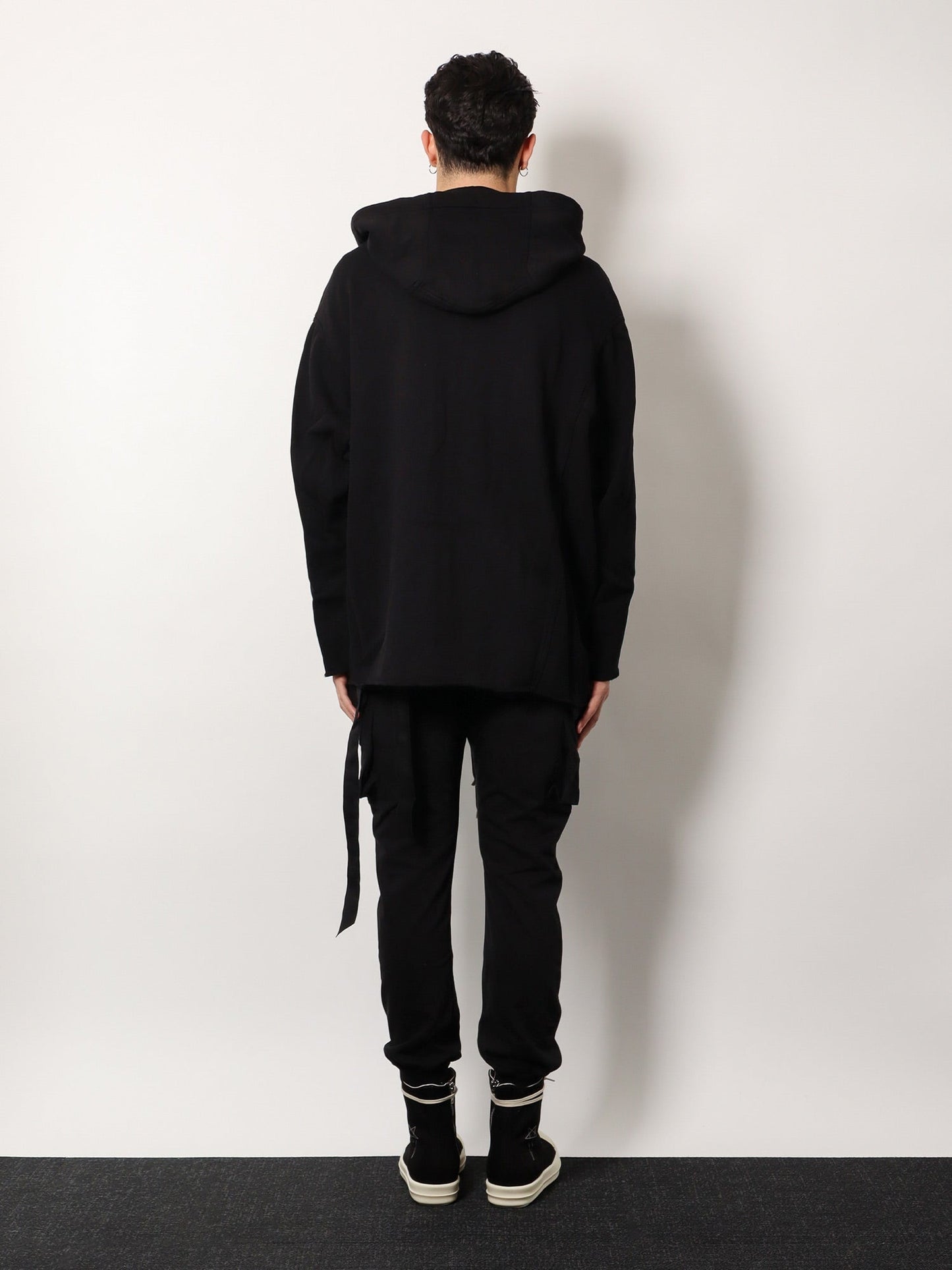 drkshdw-organic-cotton-sweatshirt