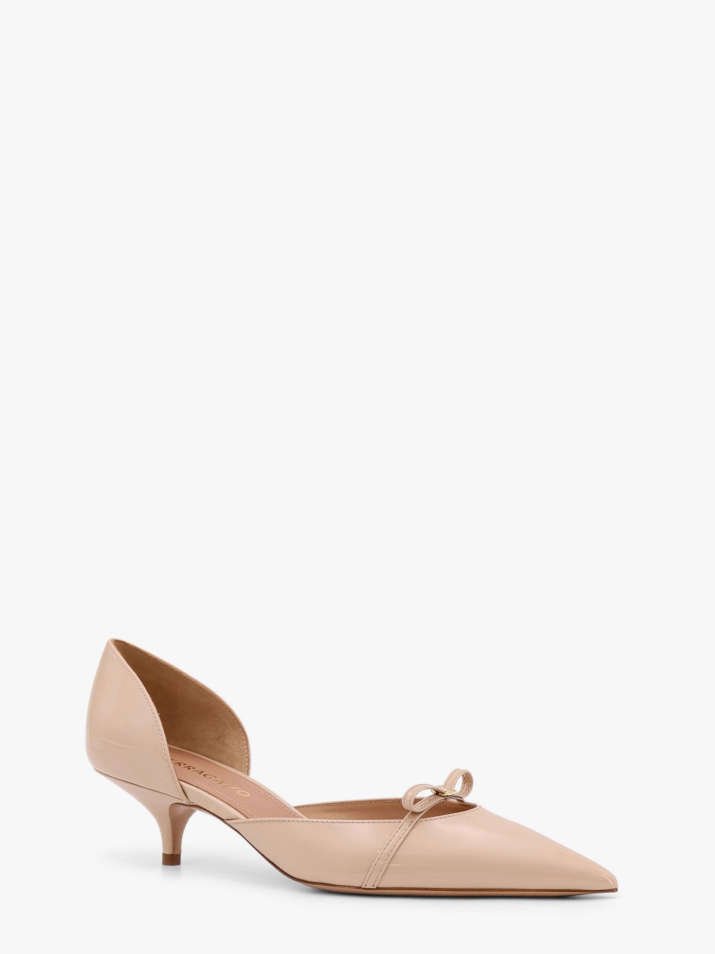 ferragamo-gyoia-40-patent-leather-décolleté