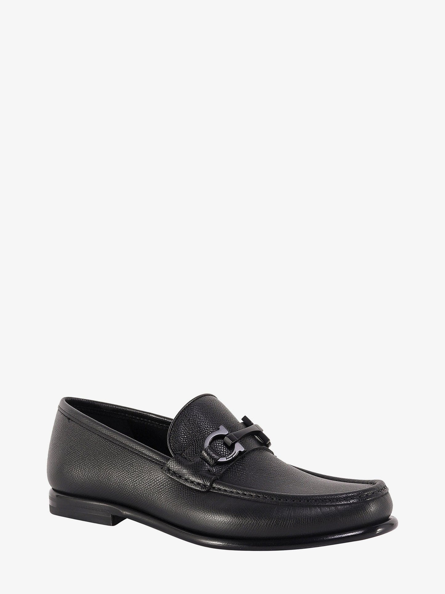 ferragamo-crown-leather-loafer-with-gancini-detail