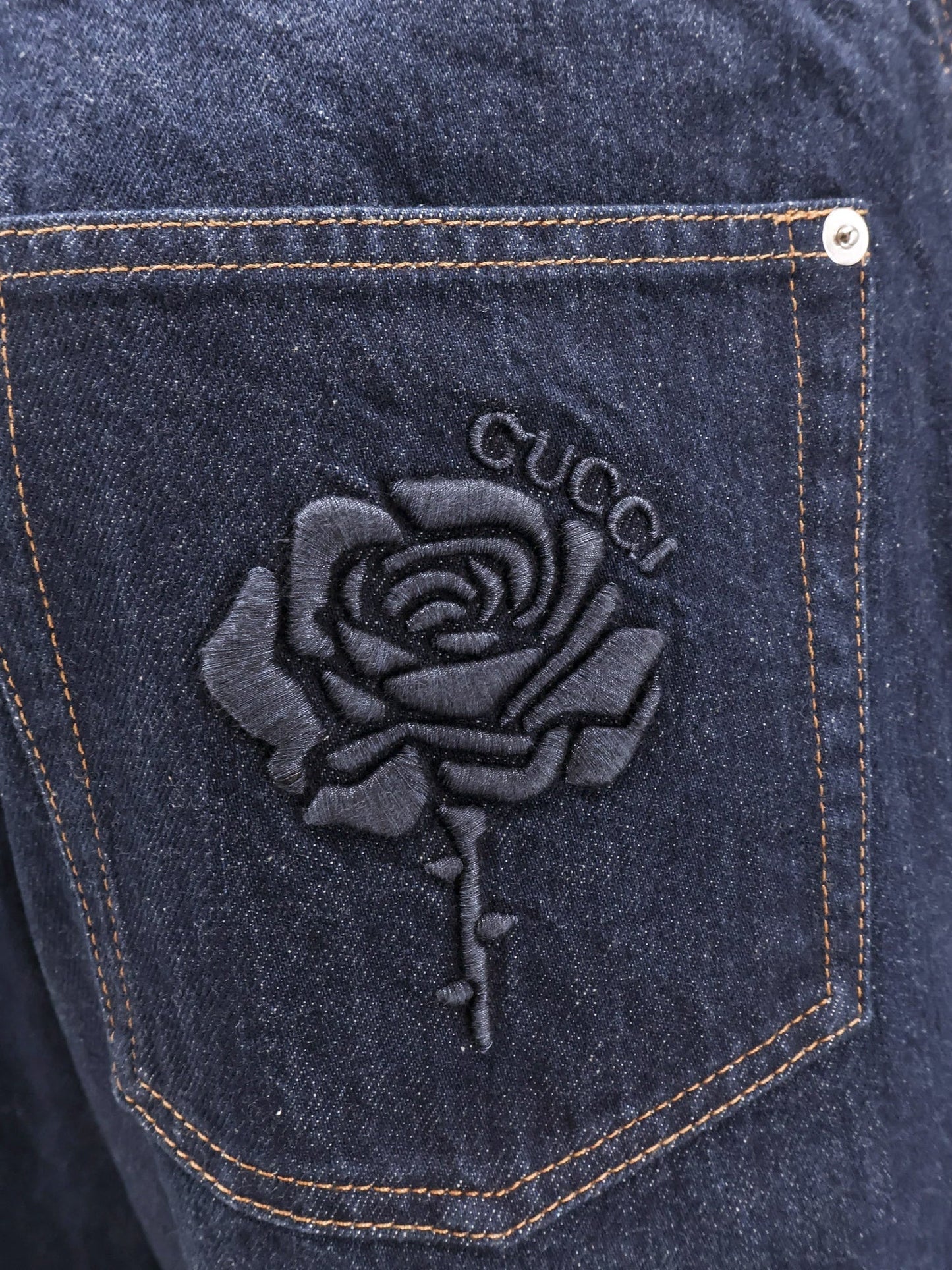 gucci-cotton-jeans-with-back-floral-print