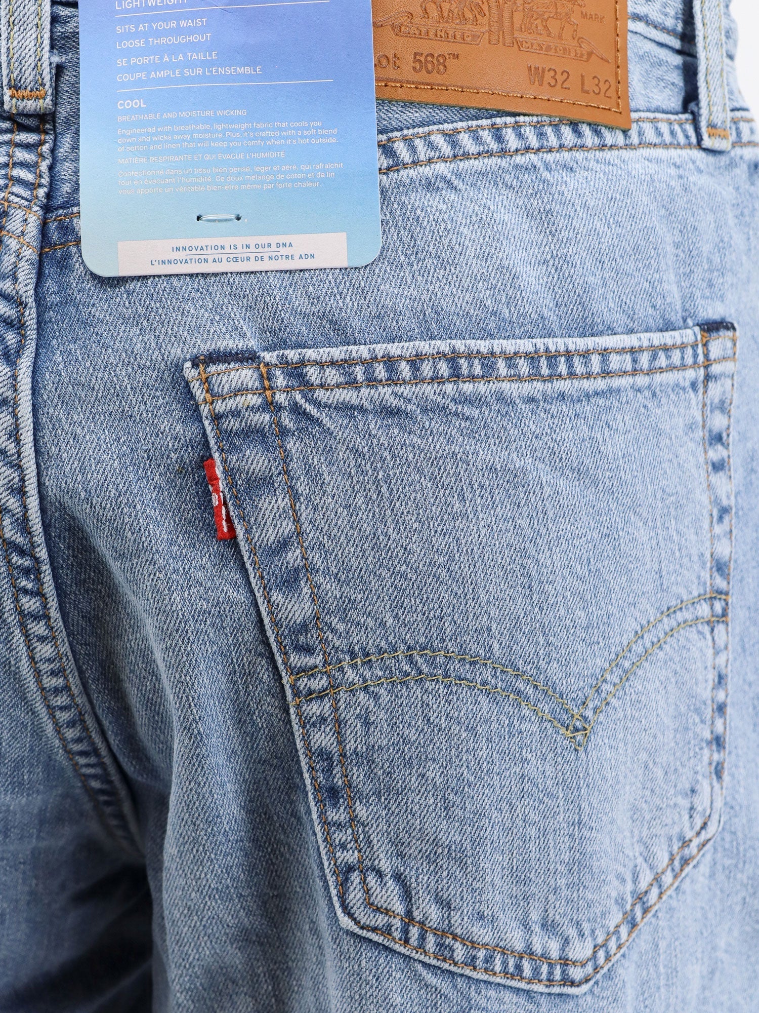 levi's-stay-loose-cotton-jeans